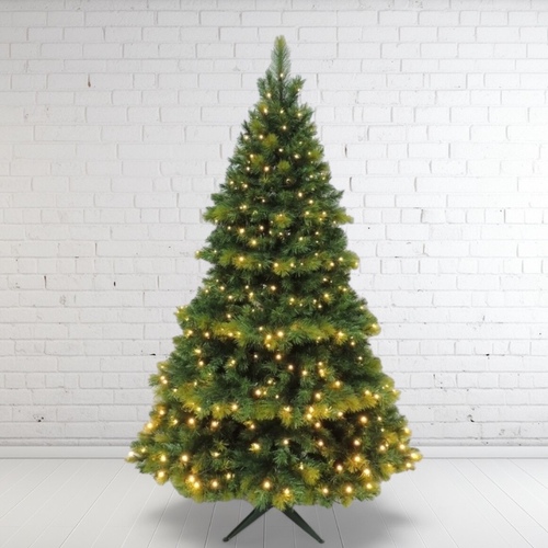9' Oxford Spruce Christmas Tree - 750 Bulbs