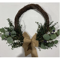 Half Wreath Lush Foilage  30cm Diameter