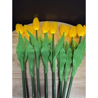 Set of 8 Yellow Tulips 
