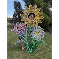 Giant 3 Flowers Selfie Rope Light Motif 