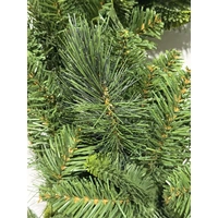 66cm Mixed Leaf Green Wreath