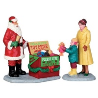 A Season of Giving, Set of 2