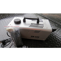 600 Watt Snow Machine with Remote Control
