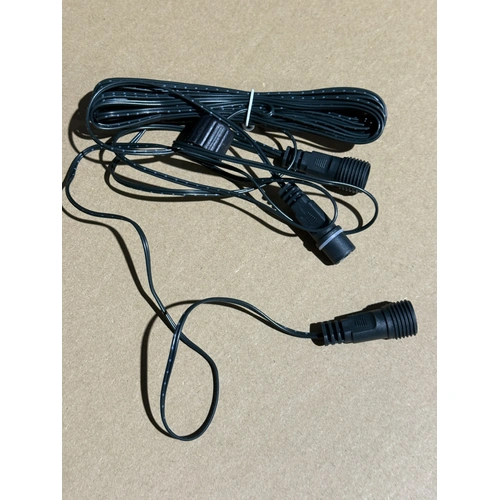 Y Connector for Low Voltage Christmas Lights