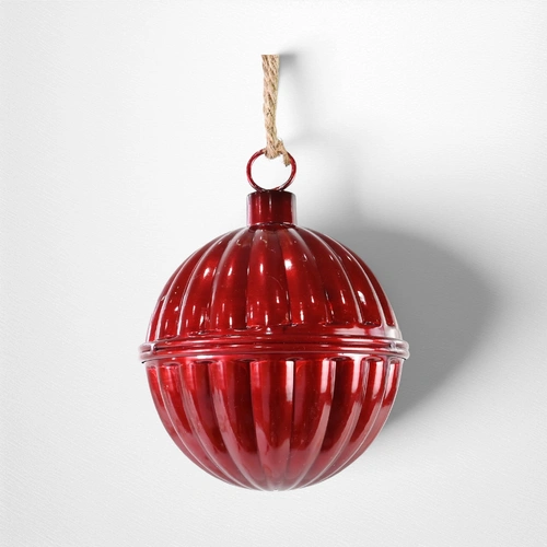 Red Ribbed Nutbell - 14cm